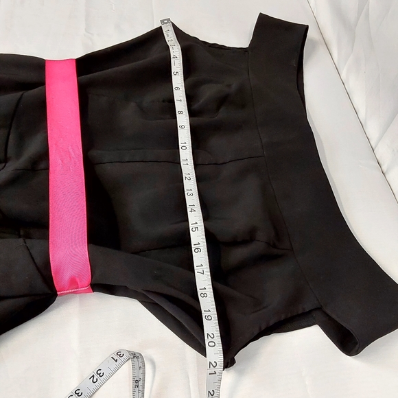 COPY - Torrid Vintage 90's Black and Pink Star Dress - Picture 10 of 11